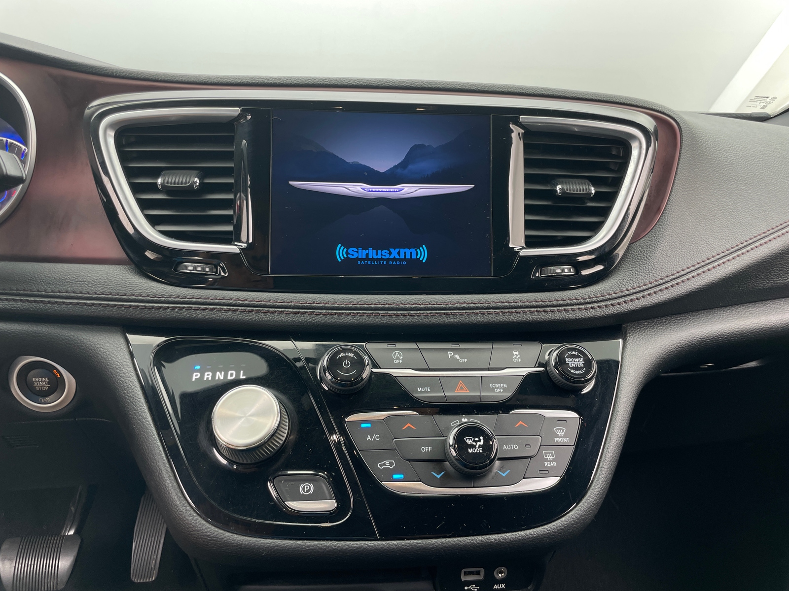 Thumbnail: 2020 Chrysler Pacifica - 3