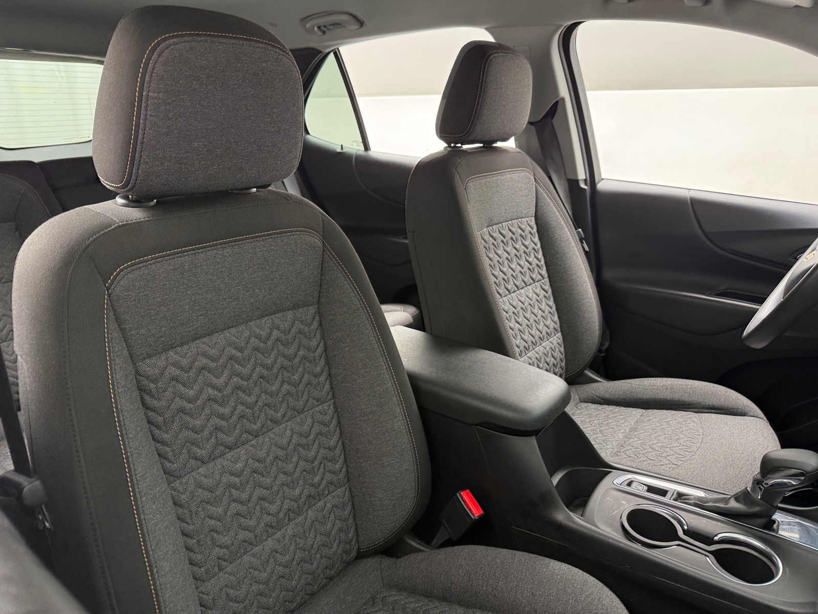 Thumbnail: 2022 Chevrolet Equinox - 2