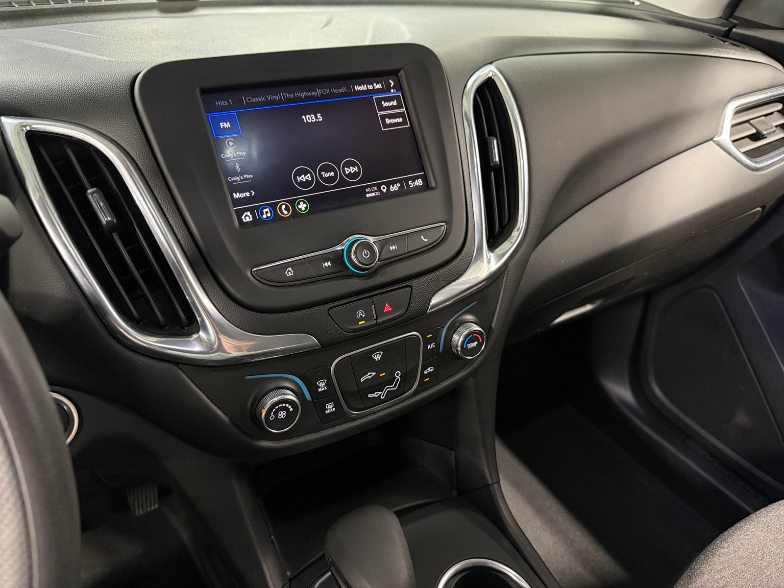 Thumbnail: 2022 Chevrolet Equinox - 4