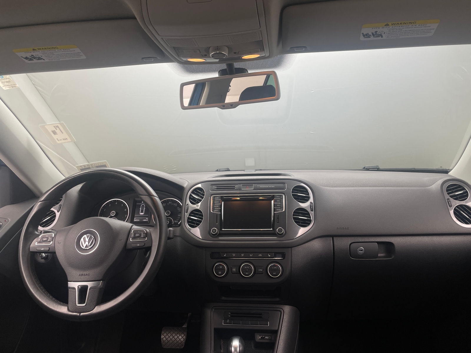 Thumbnail: 2017 Volkswagen Tiguan - 2