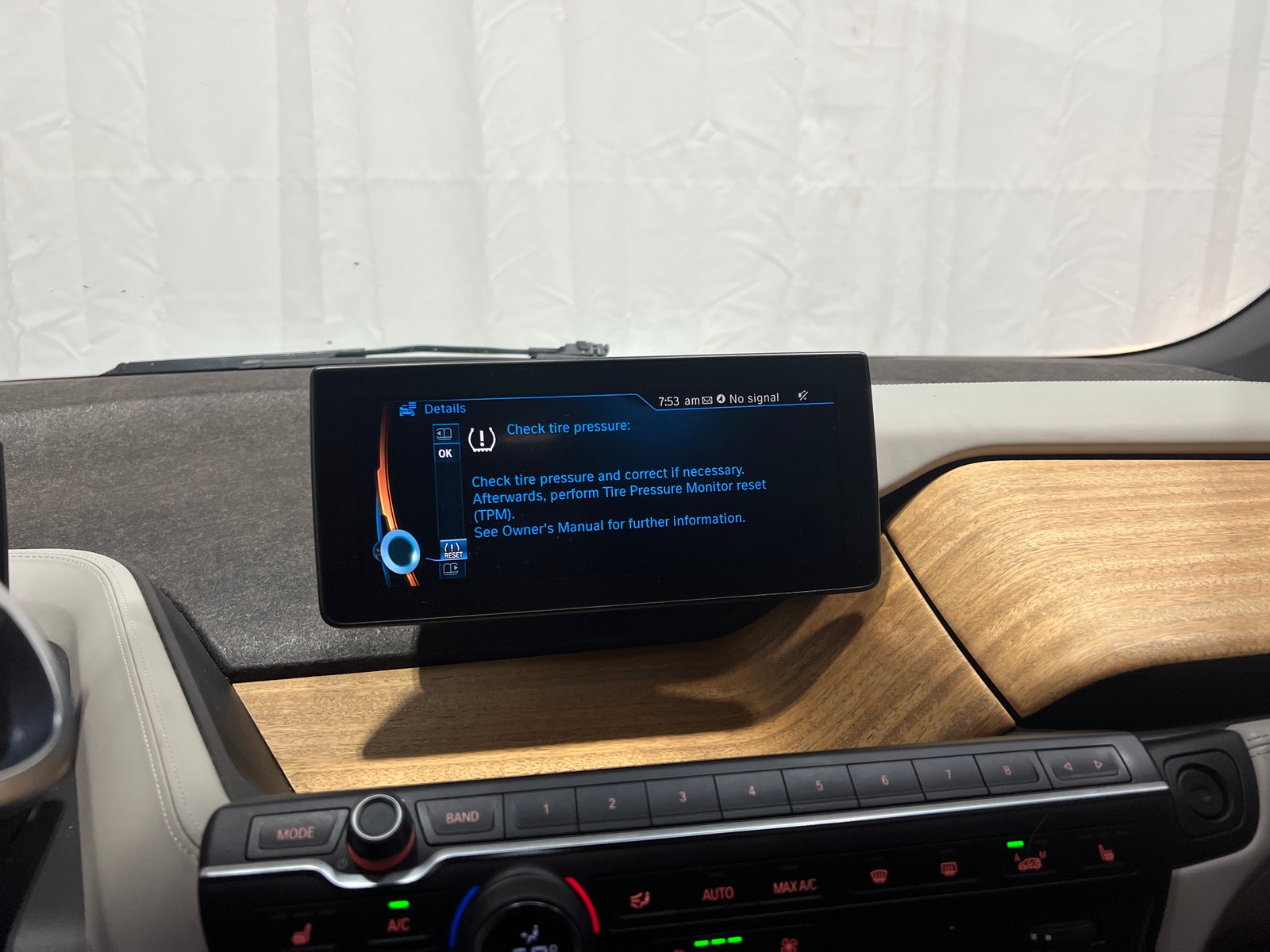 Thumbnail: 2016 BMW i3 - 4