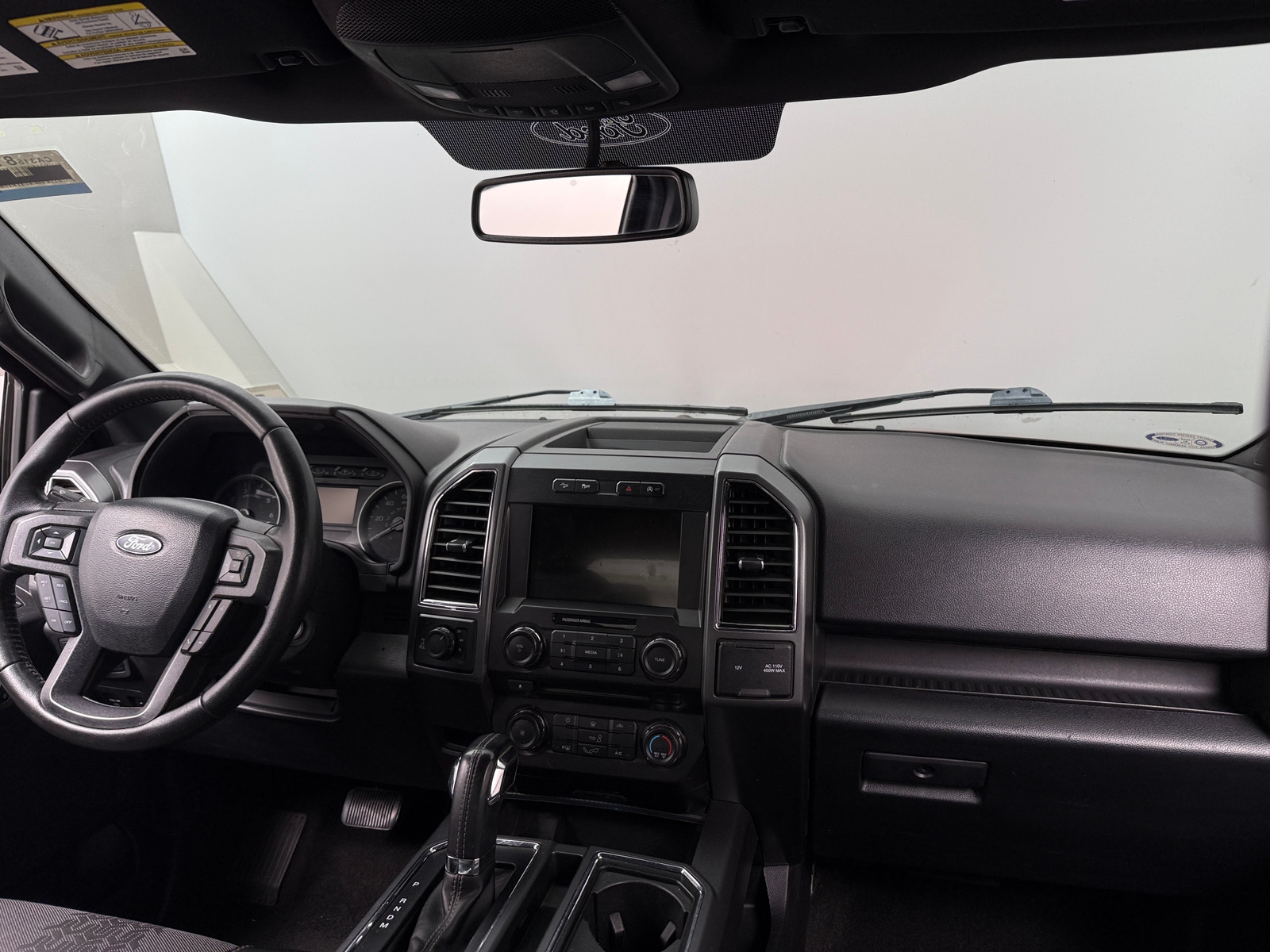 Thumbnail: 2018 Ford Econoline - 3