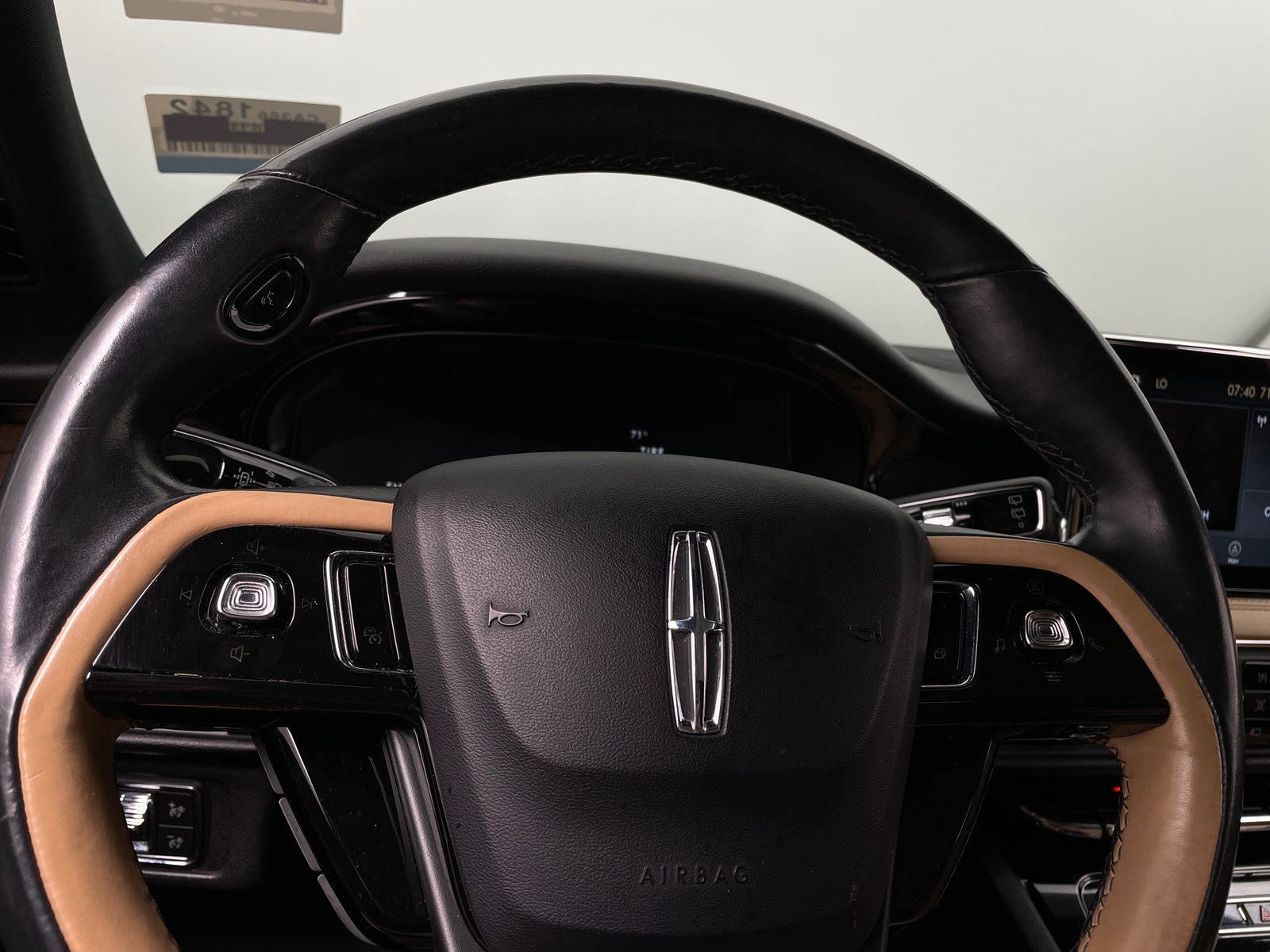 Thumbnail: 2020 Lincoln Corsair - 4