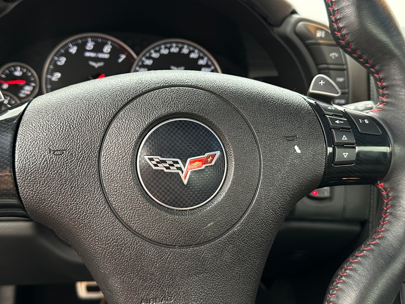 Thumbnail: 2010 Chevrolet Corvette - 3