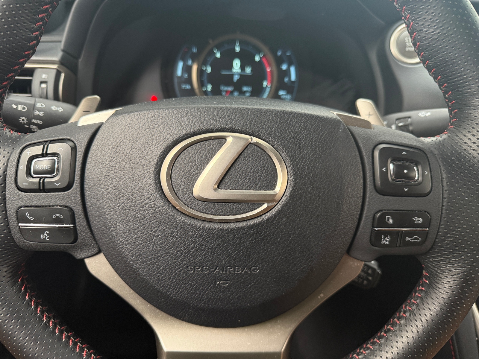 Thumbnail: 2019 Lexus IS - 4