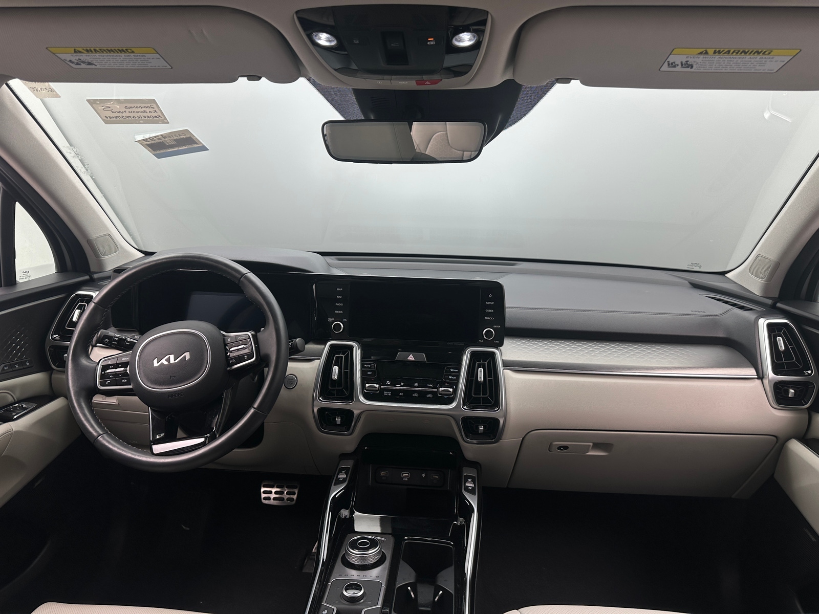 Thumbnail: 2023 Kia Sorento - 2