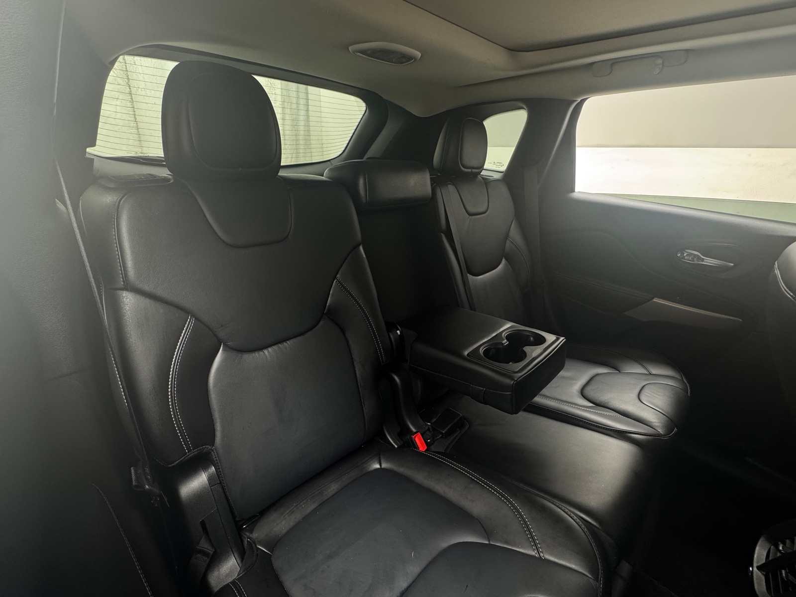 Thumbnail: 2018 Jeep Cherokee - 5