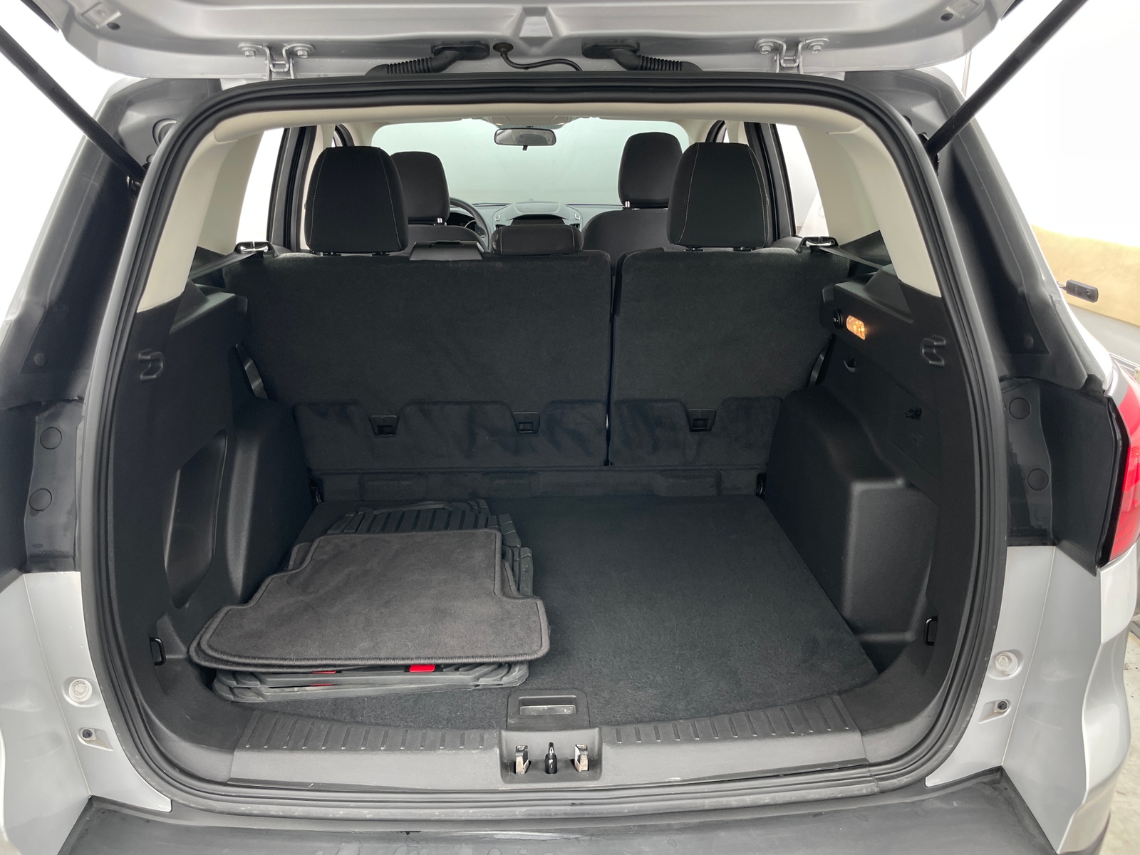 Thumbnail: 2019 Ford Escape - 7