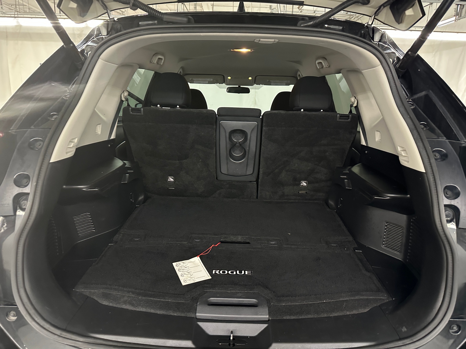 Thumbnail: 2018 Nissan Rogue - 7