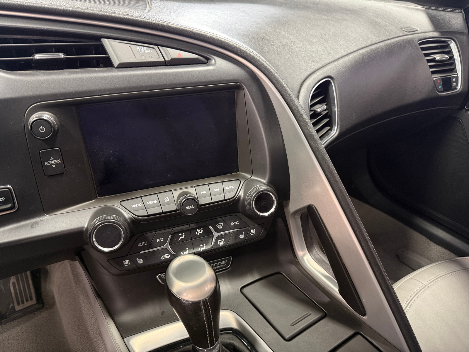 Thumbnail: 2014 Chevrolet Corvette - 3