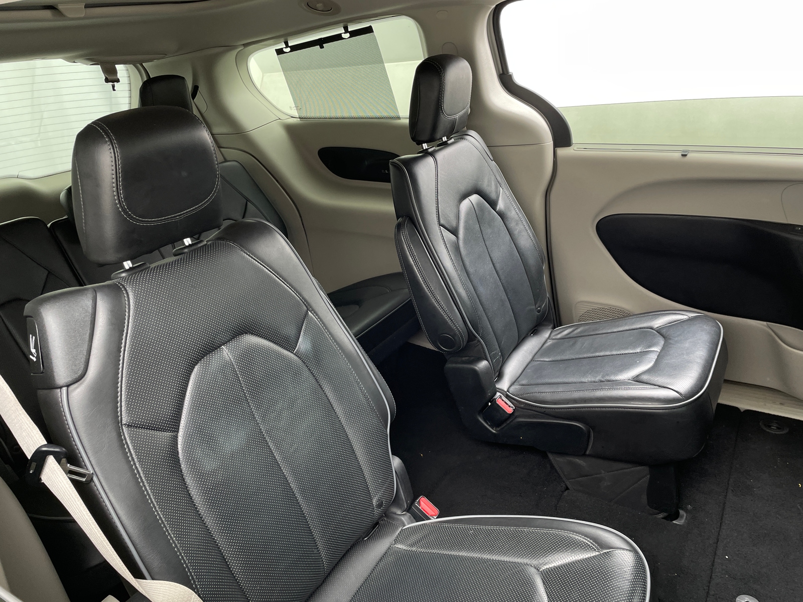 Thumbnail: 2020 Chrysler Pacifica - 5