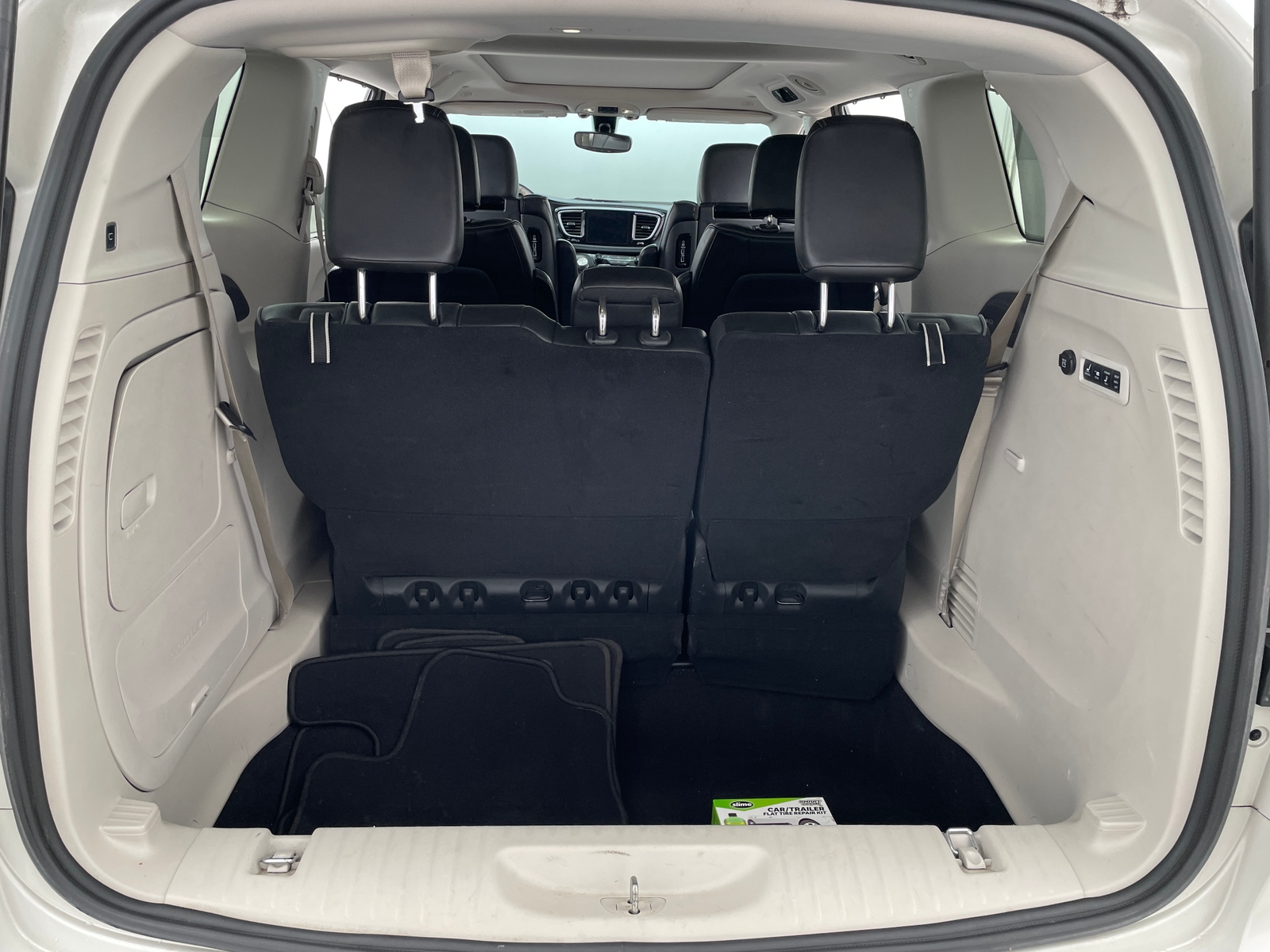 Thumbnail: 2020 Chrysler Pacifica - 6