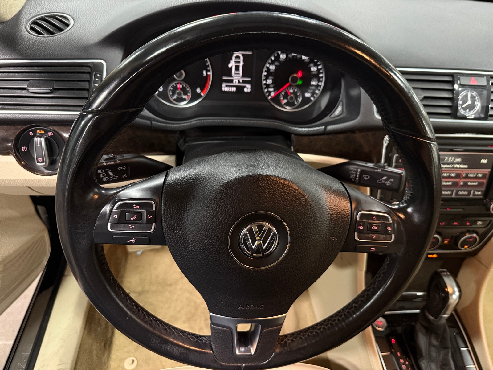Thumbnail: 2014 Volkswagen Passat - 4