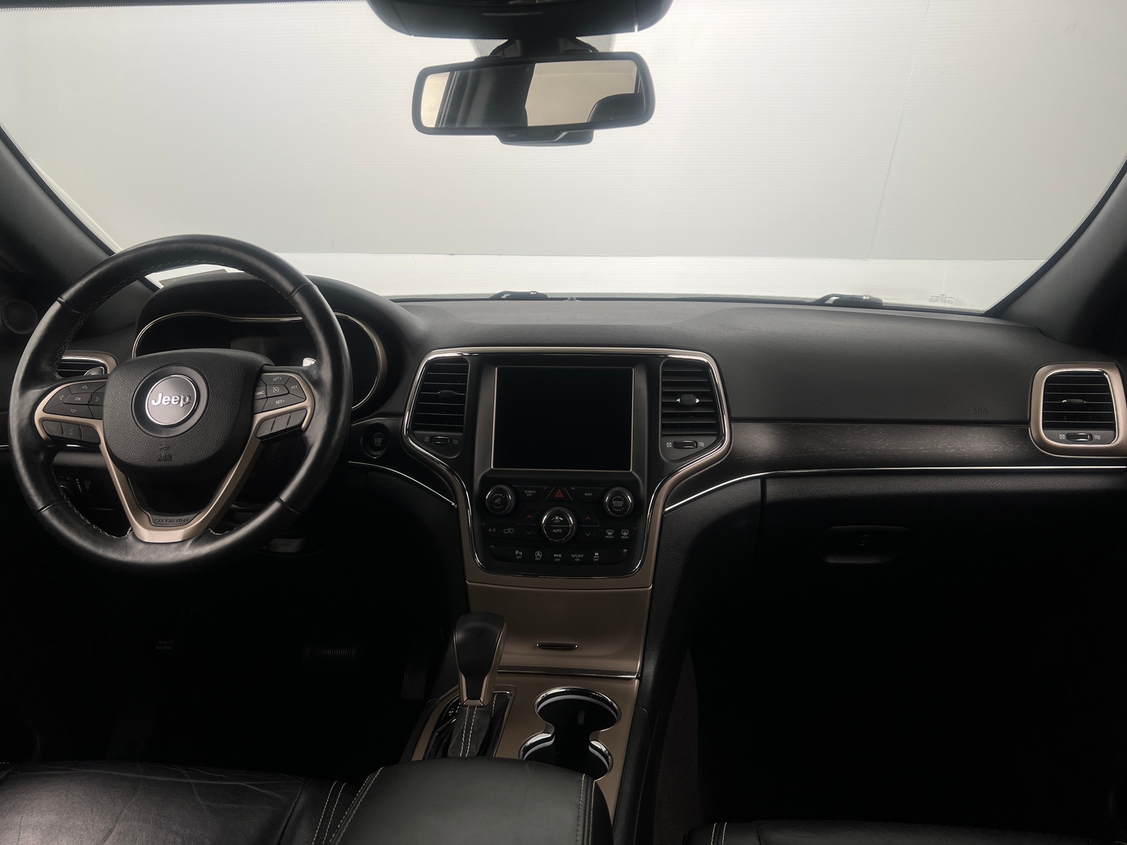 Thumbnail: 2016 Jeep Grand Cherokee - 2
