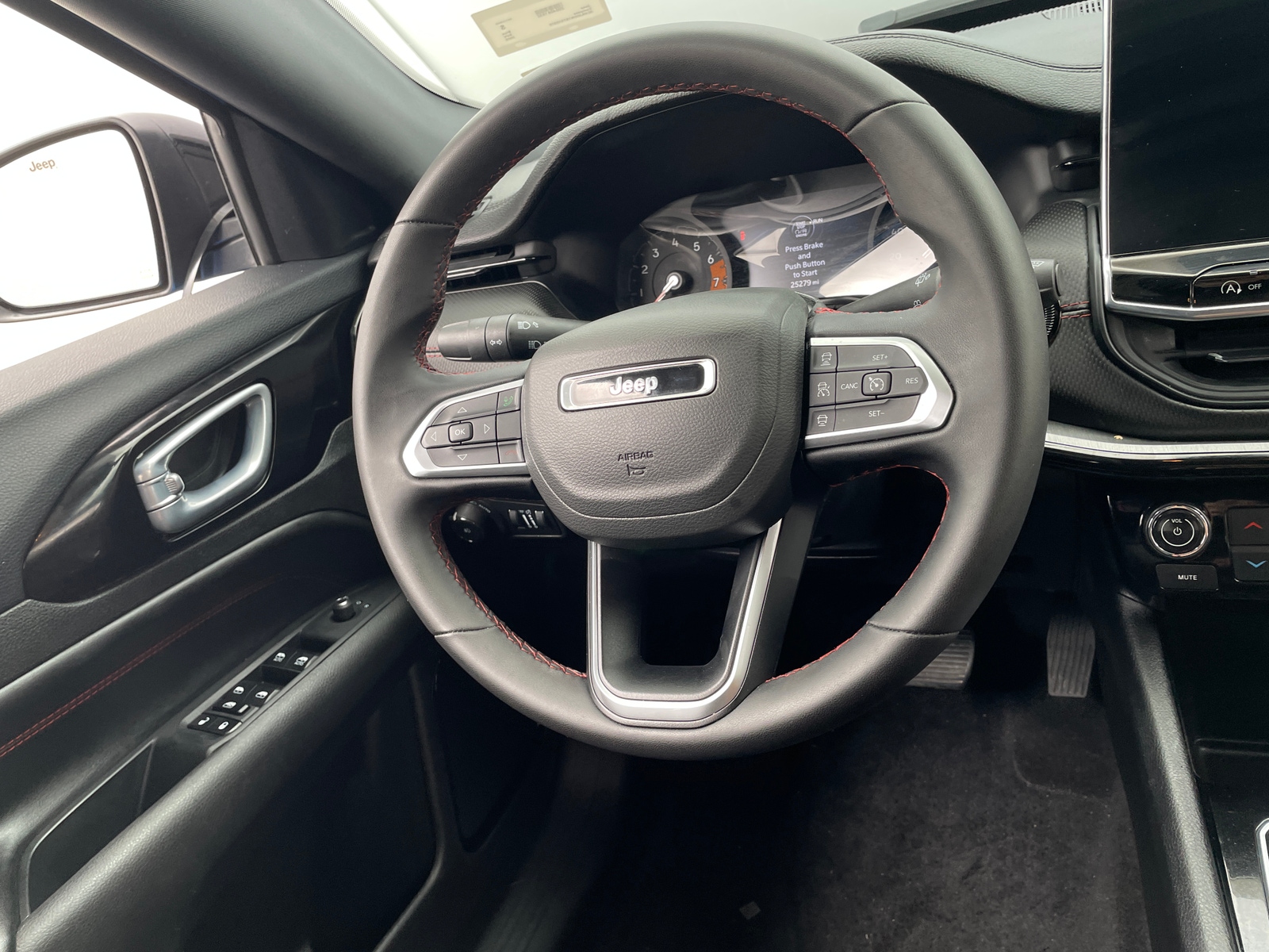 Thumbnail: 2025 Jeep Compass - 4