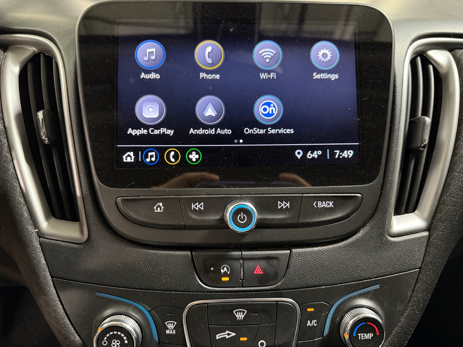 Thumbnail: 2021 Chevrolet Malibu - 4