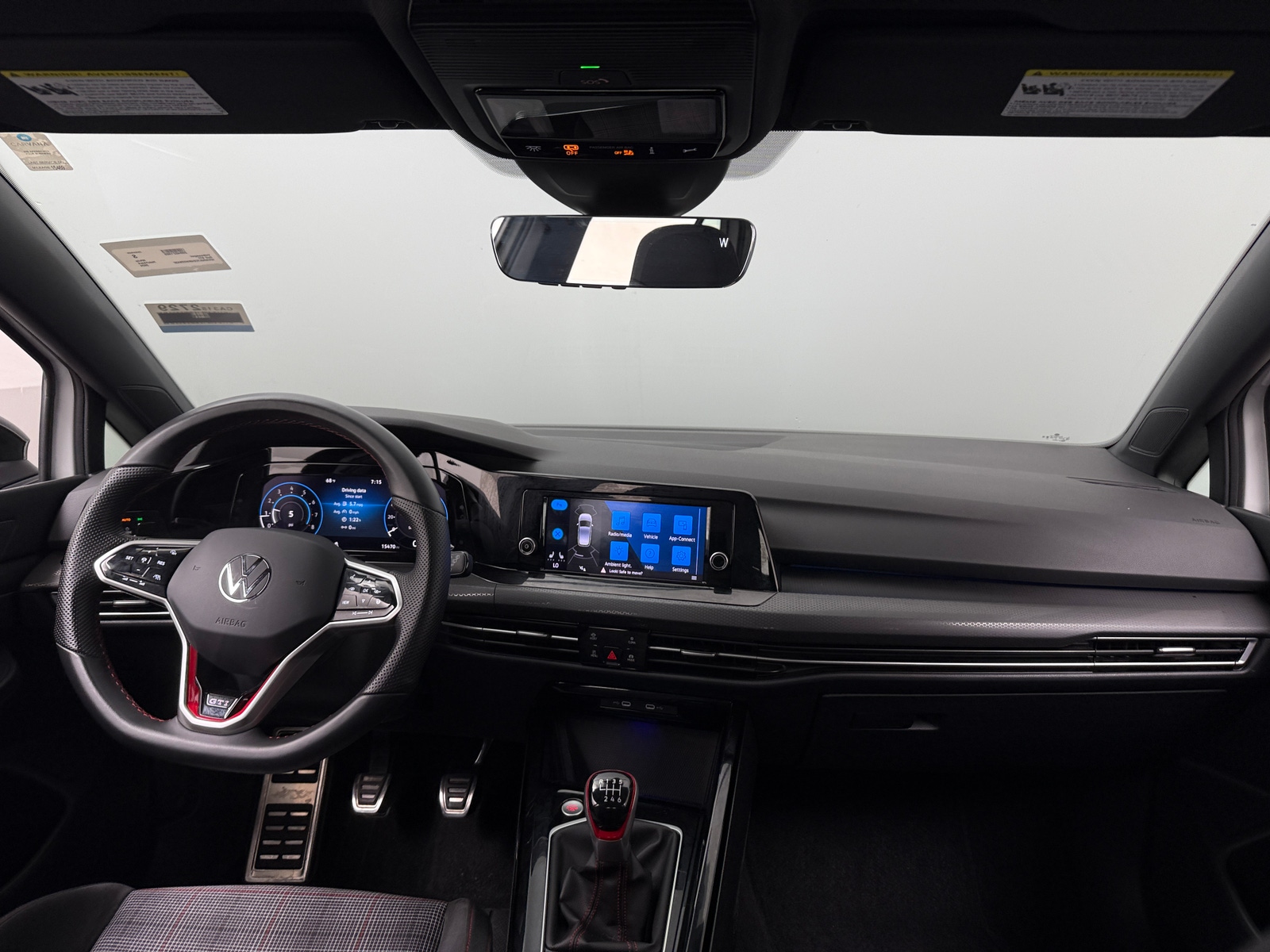 Thumbnail: 2024 Volkswagen Golf - 3