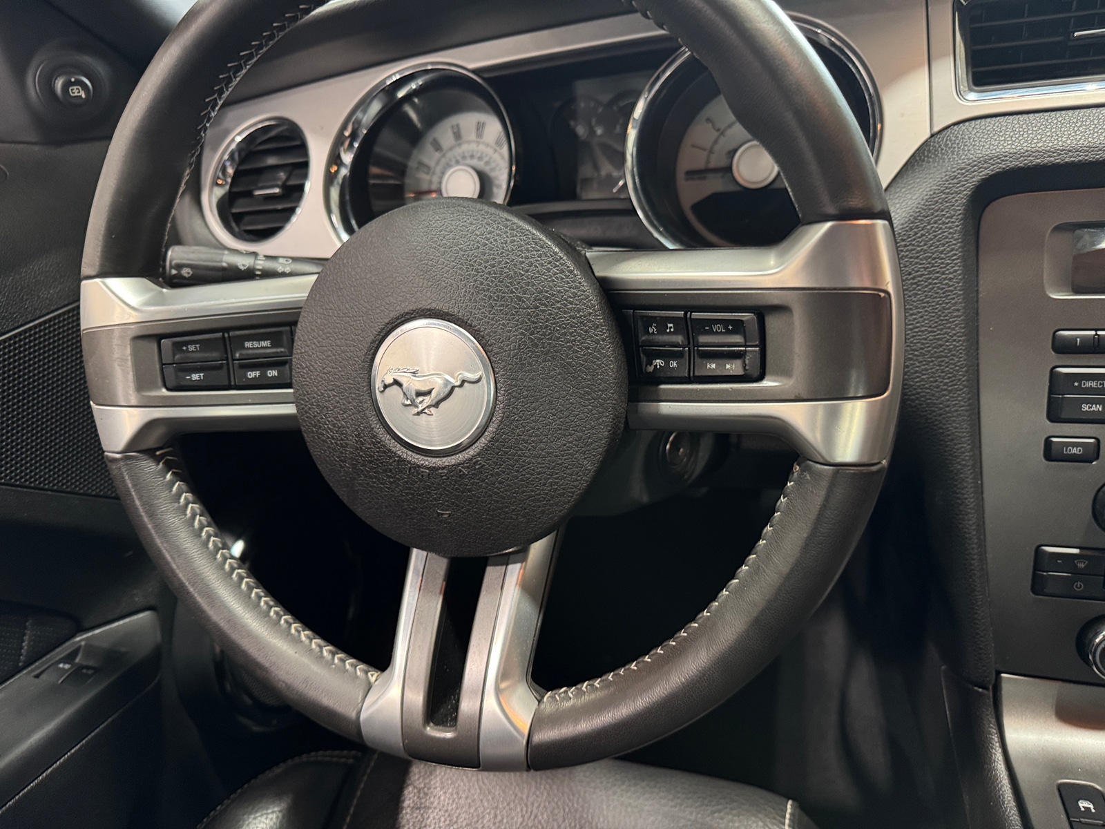 Thumbnail: 2010 Ford Mustang - 3