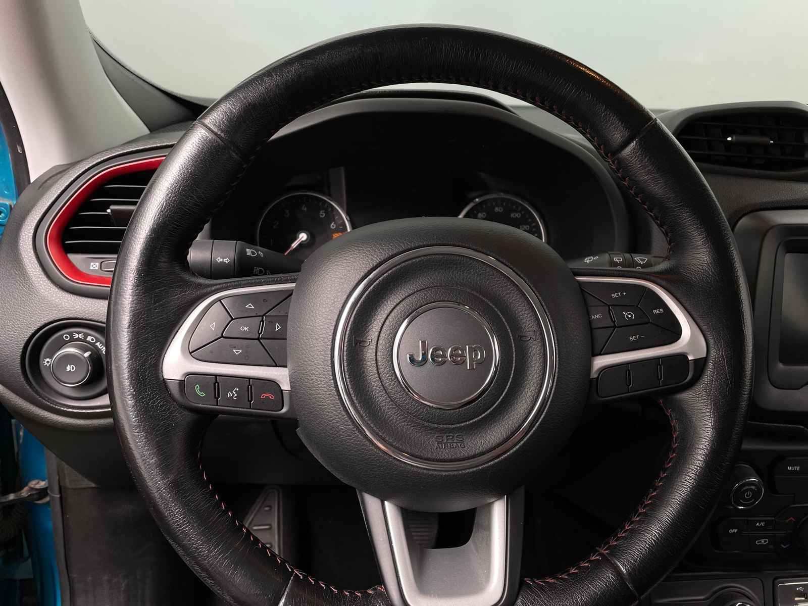 Thumbnail: 2020 Jeep Renegade - 4