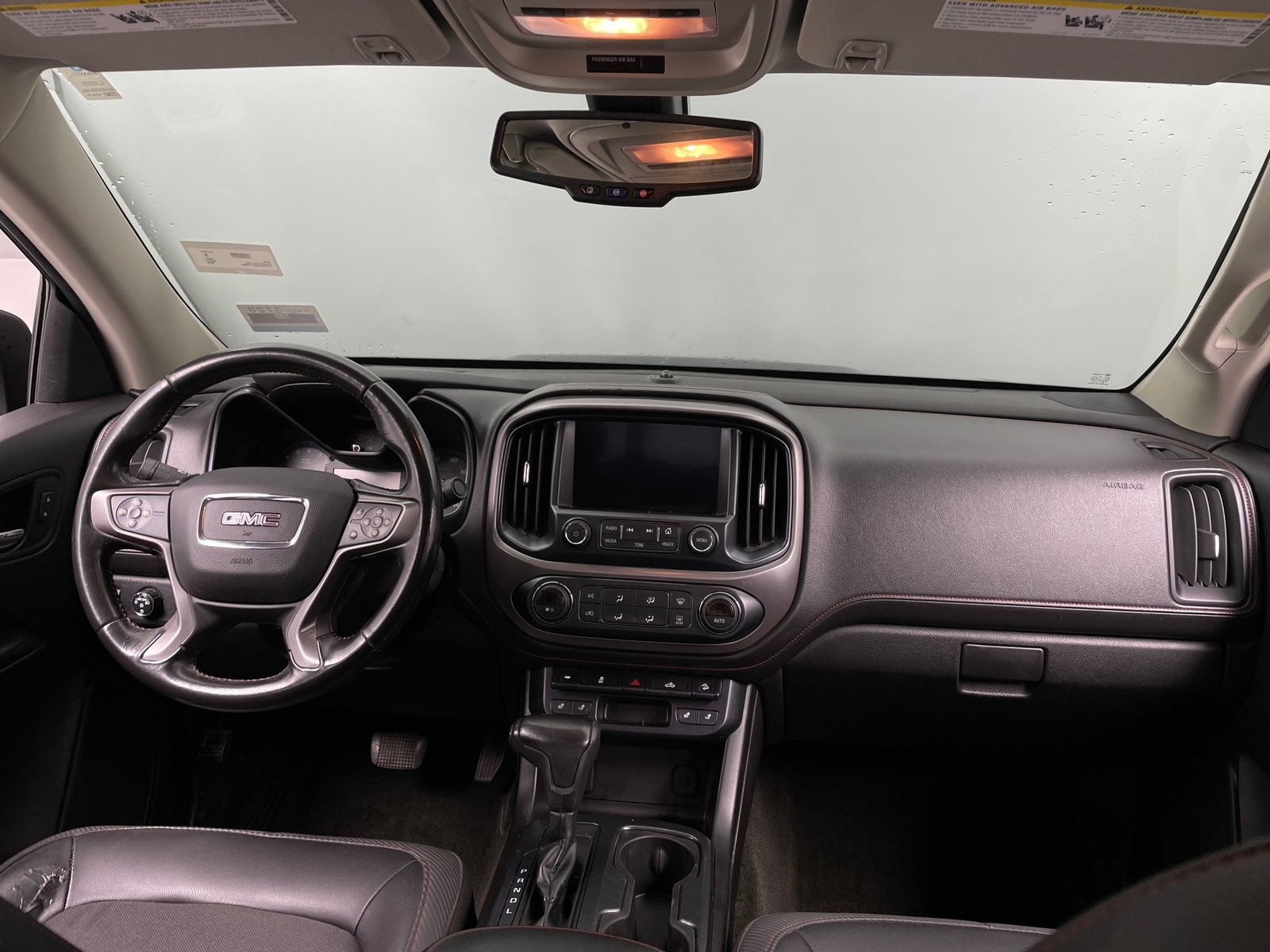 Thumbnail: 2018 GMC Canyon - 3