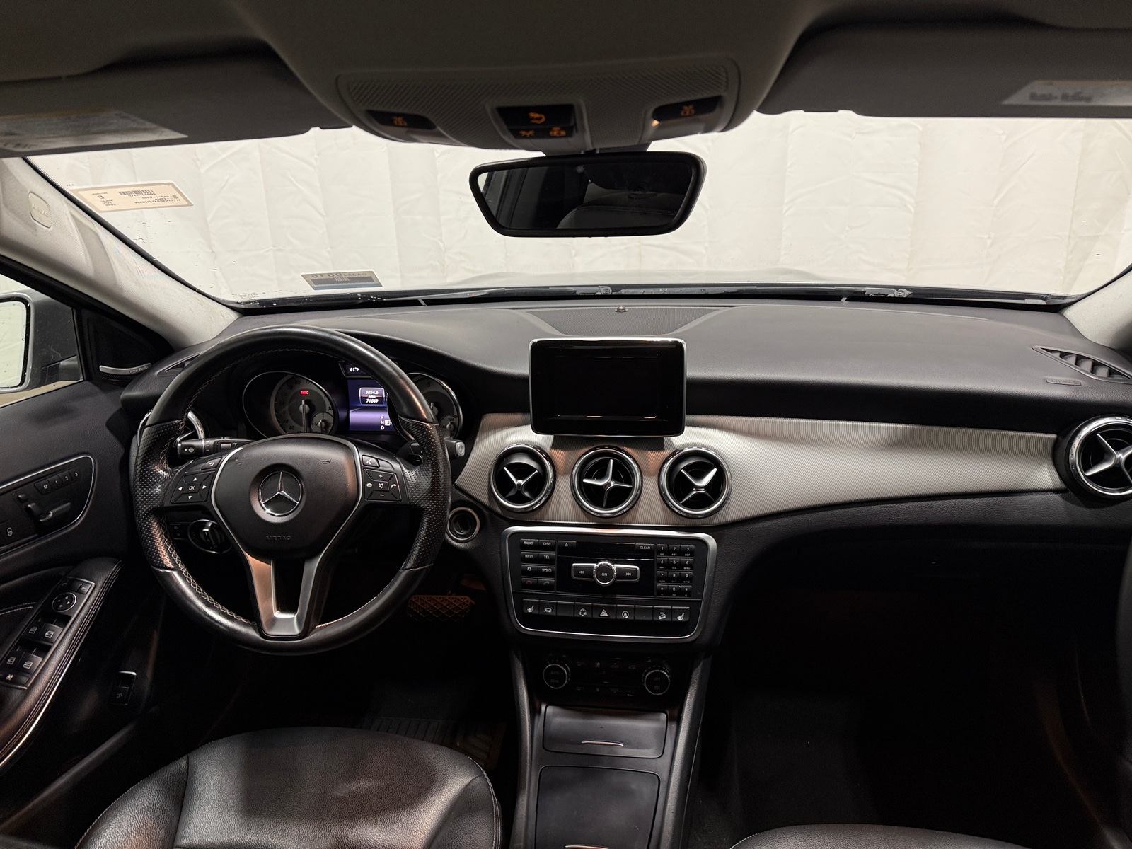 Thumbnail: 2015 Mercedes-Benz GLA - 3