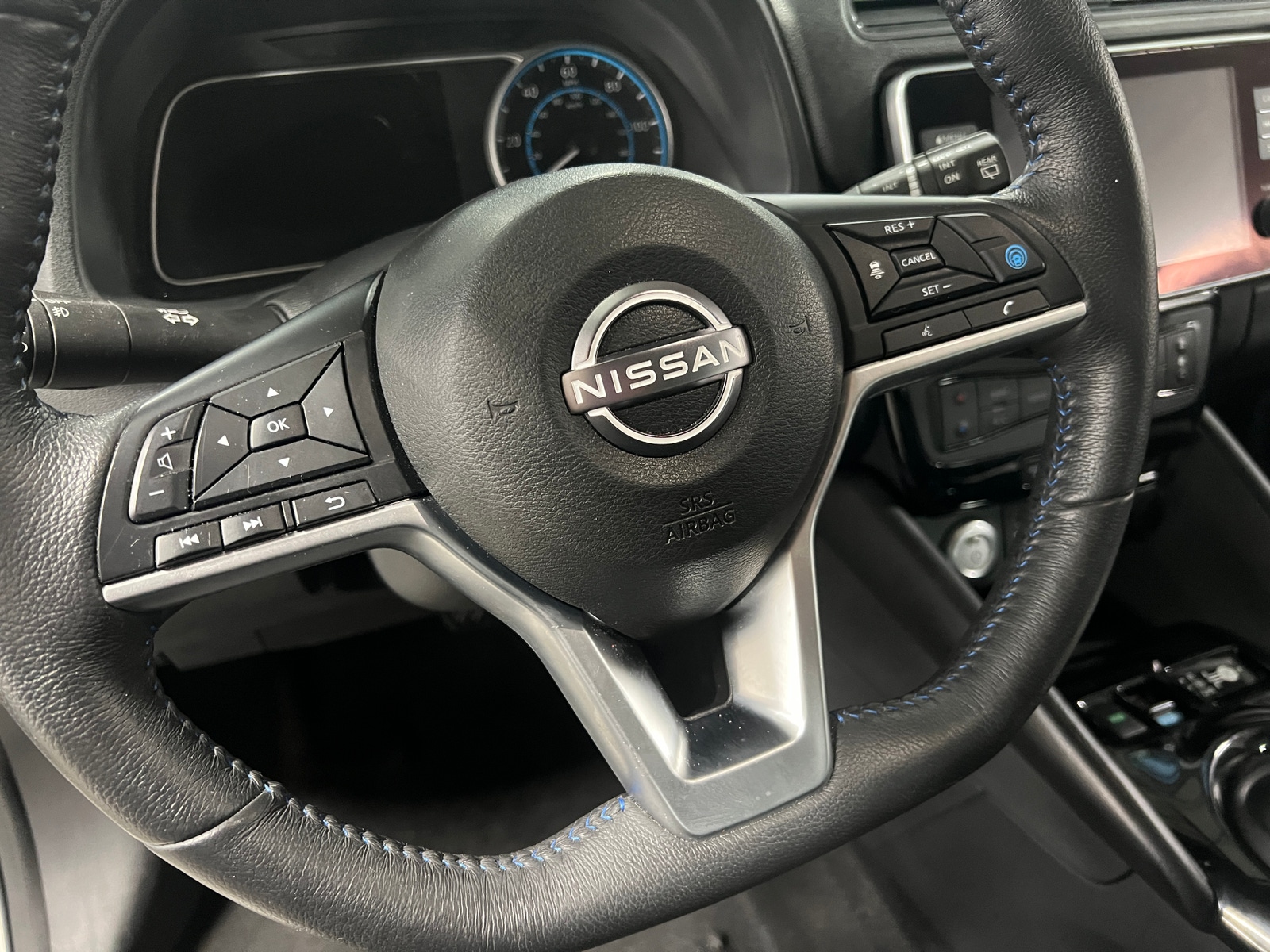 Thumbnail: 2024 Nissan Leaf - 5