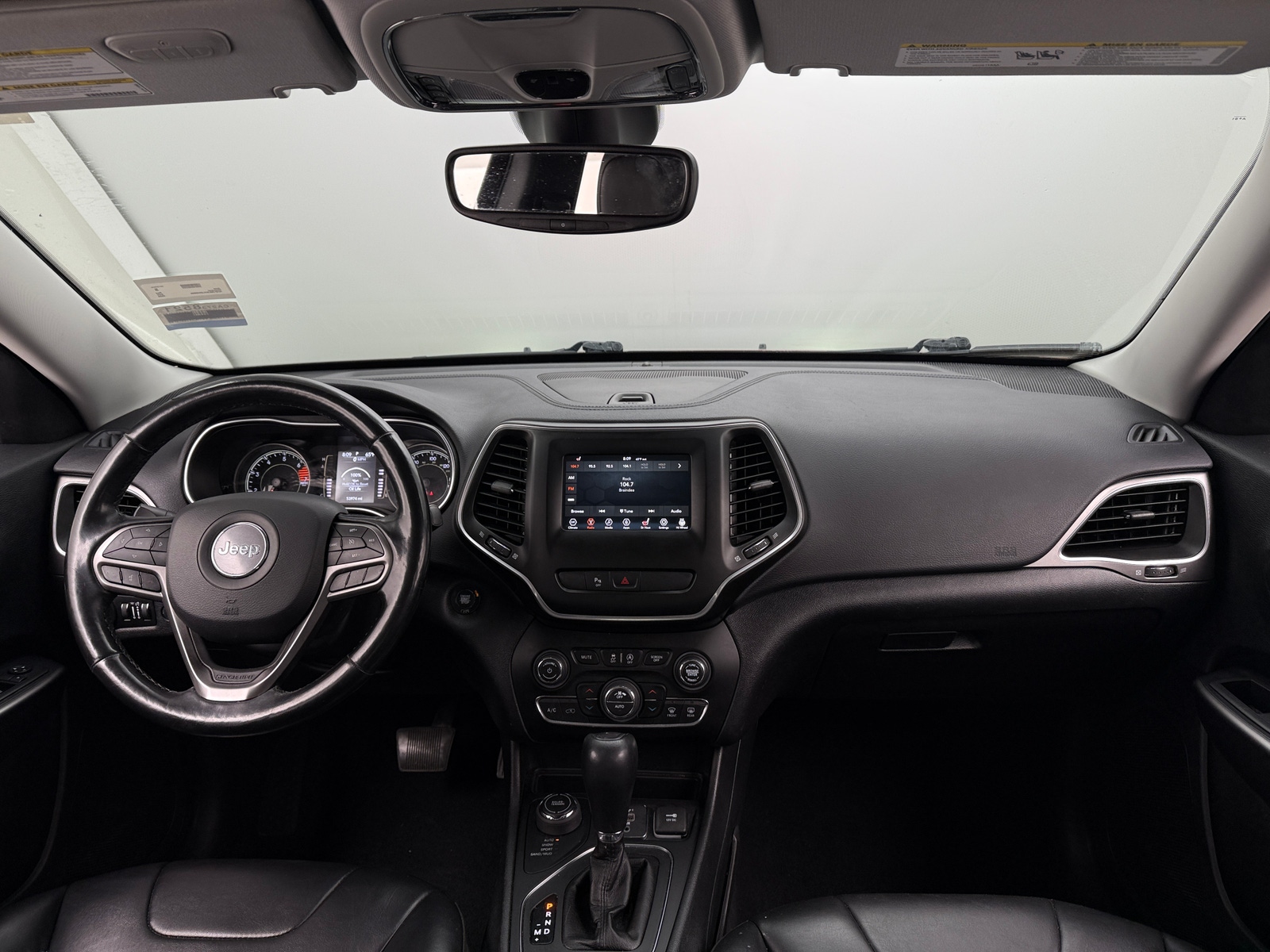 Thumbnail: 2020 Jeep Cherokee - 3