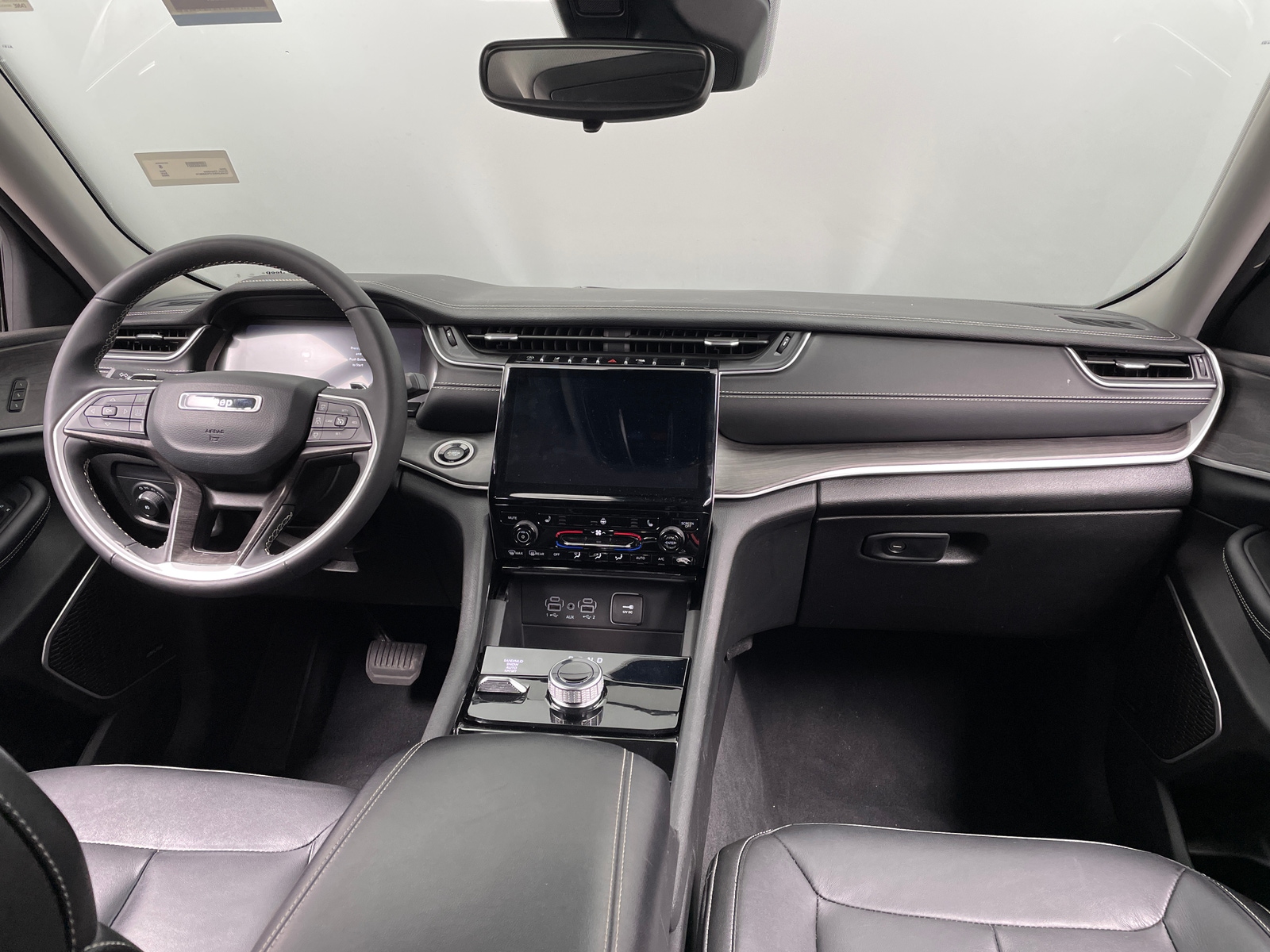Thumbnail: 2023 Jeep Grand Cherokee - 2