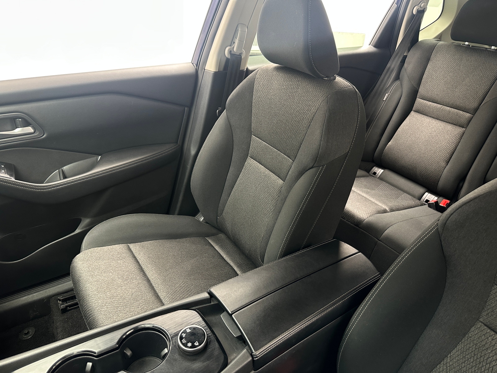 Thumbnail: 2024 Nissan Rogue - 2