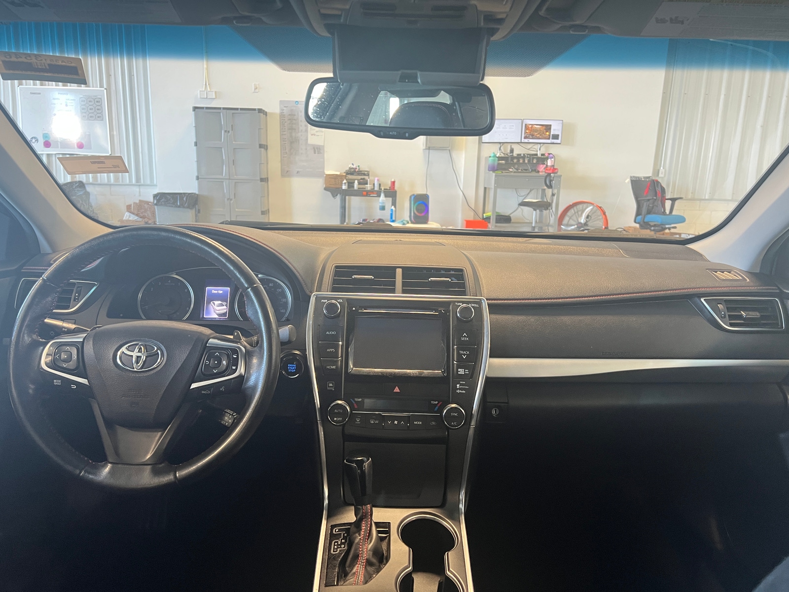 Thumbnail: 2015 Toyota Camry - 2