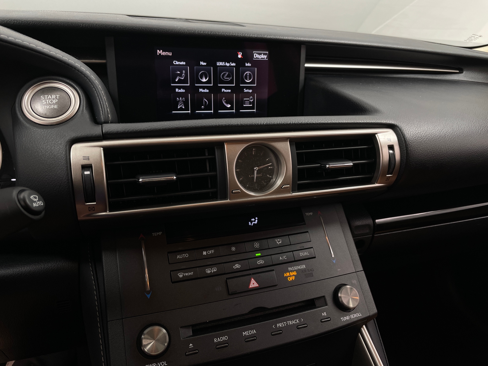 Thumbnail: 2016 Lexus IS - 3