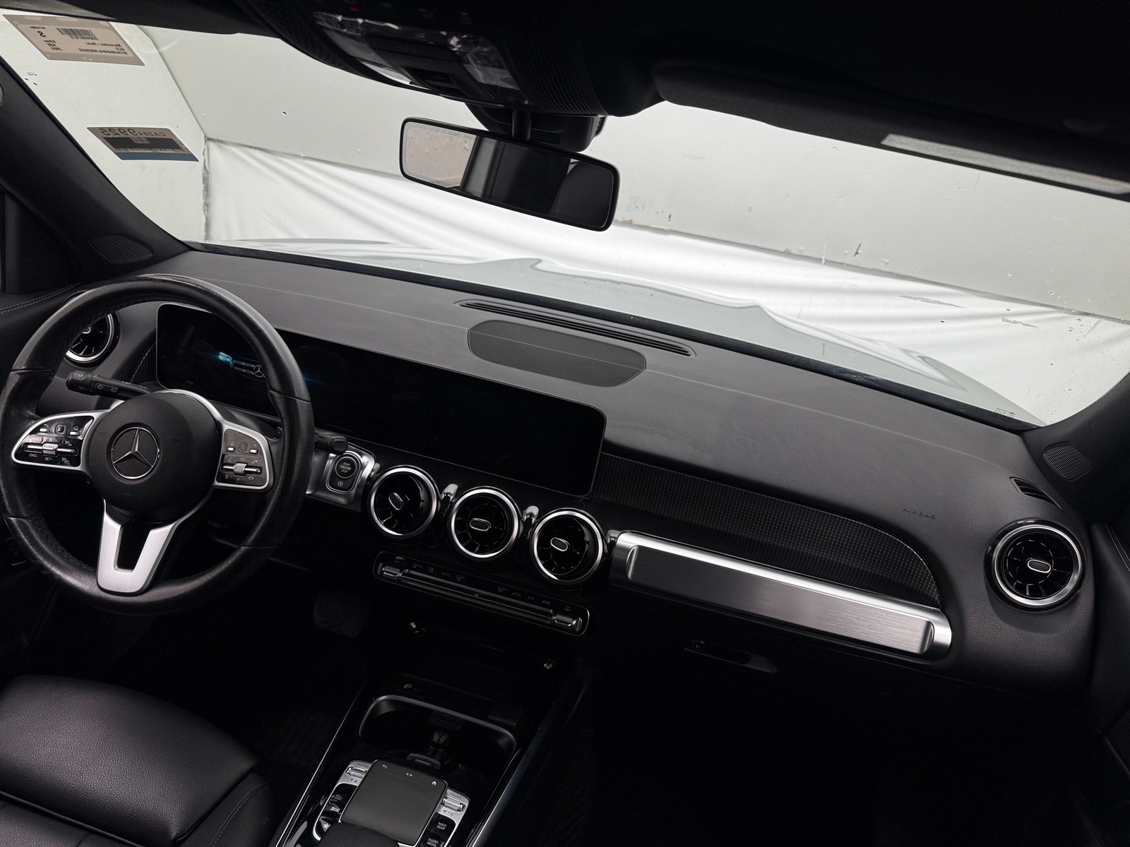 Thumbnail: 2020 Mercedes-Benz GLB - 2