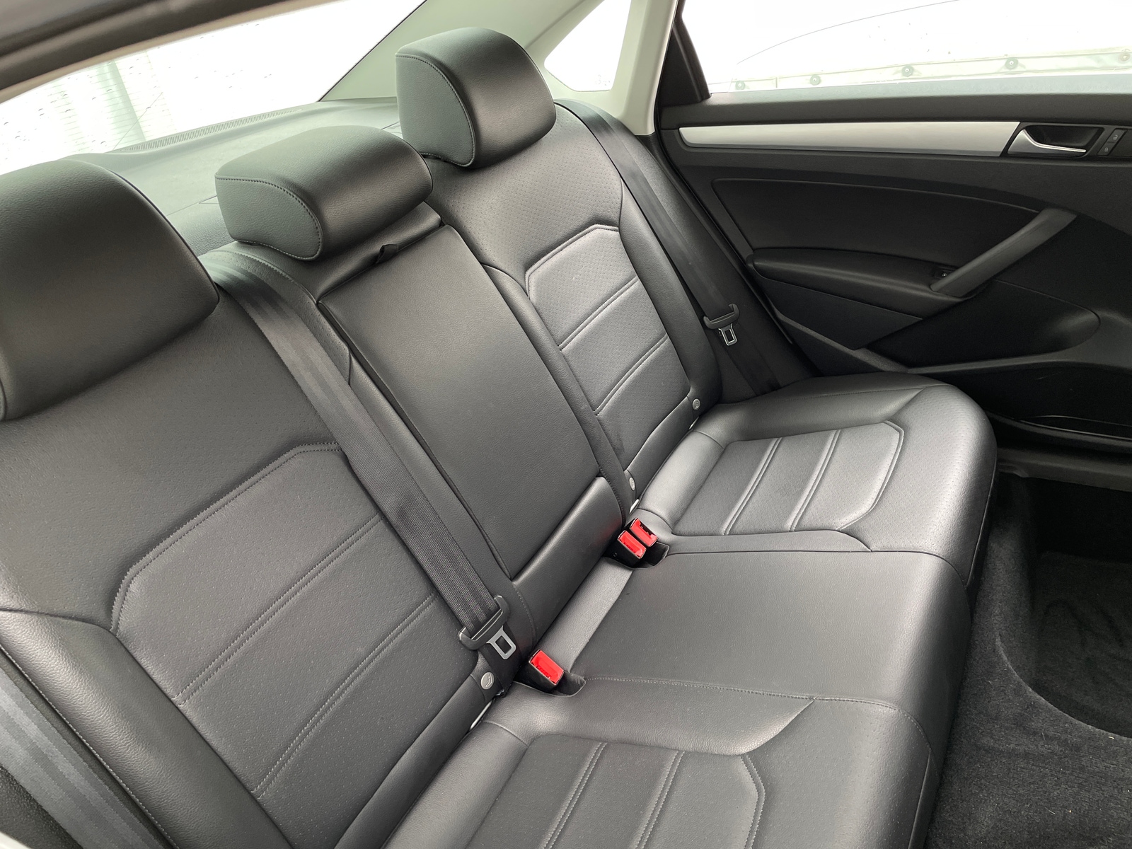 Thumbnail: 2013 Volkswagen Passat - 5