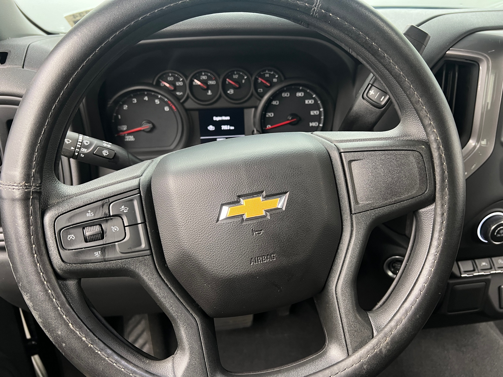 Thumbnail: 2022 Chevrolet Silverado 1500 - 5