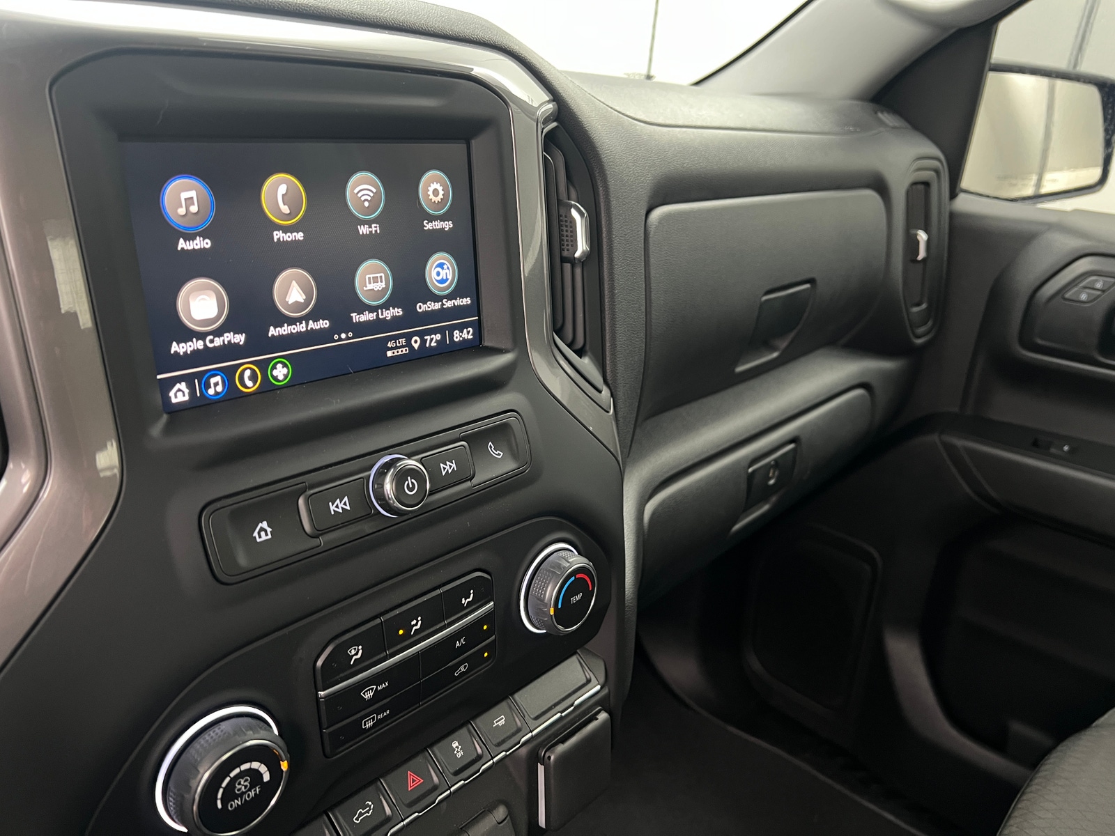 Thumbnail: 2022 Chevrolet Silverado 1500 - 4