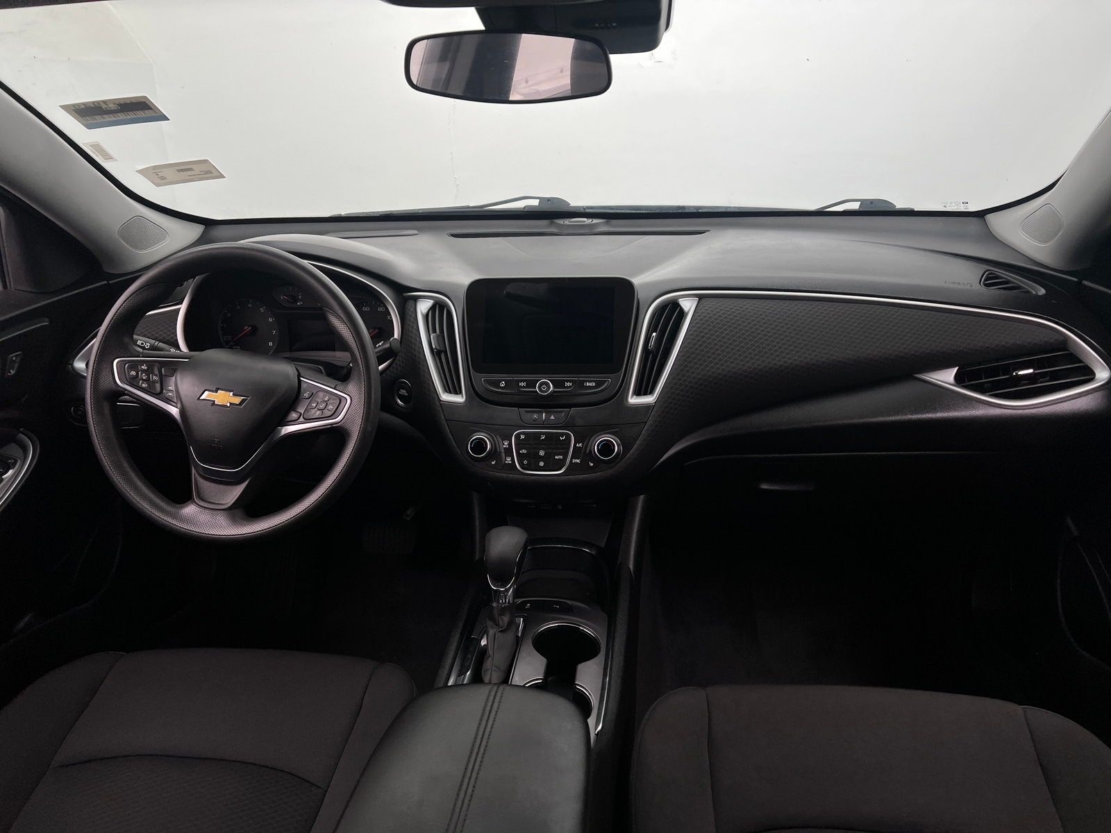 Thumbnail: 2024 Chevrolet Malibu - 3