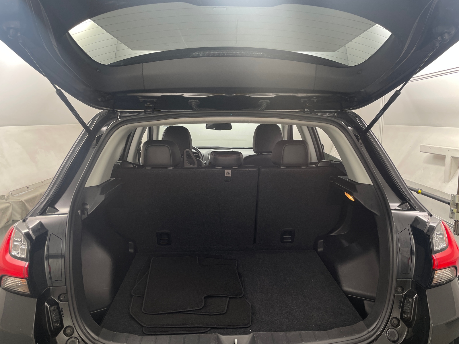 Thumbnail: 2023 Mitsubishi Outlander Sport - 7