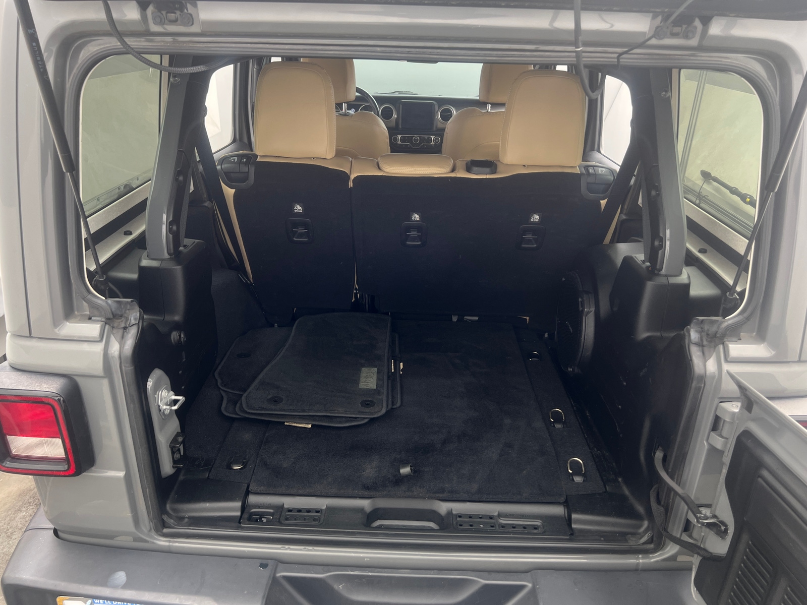 Thumbnail: 2018 Jeep Wrangler - 6