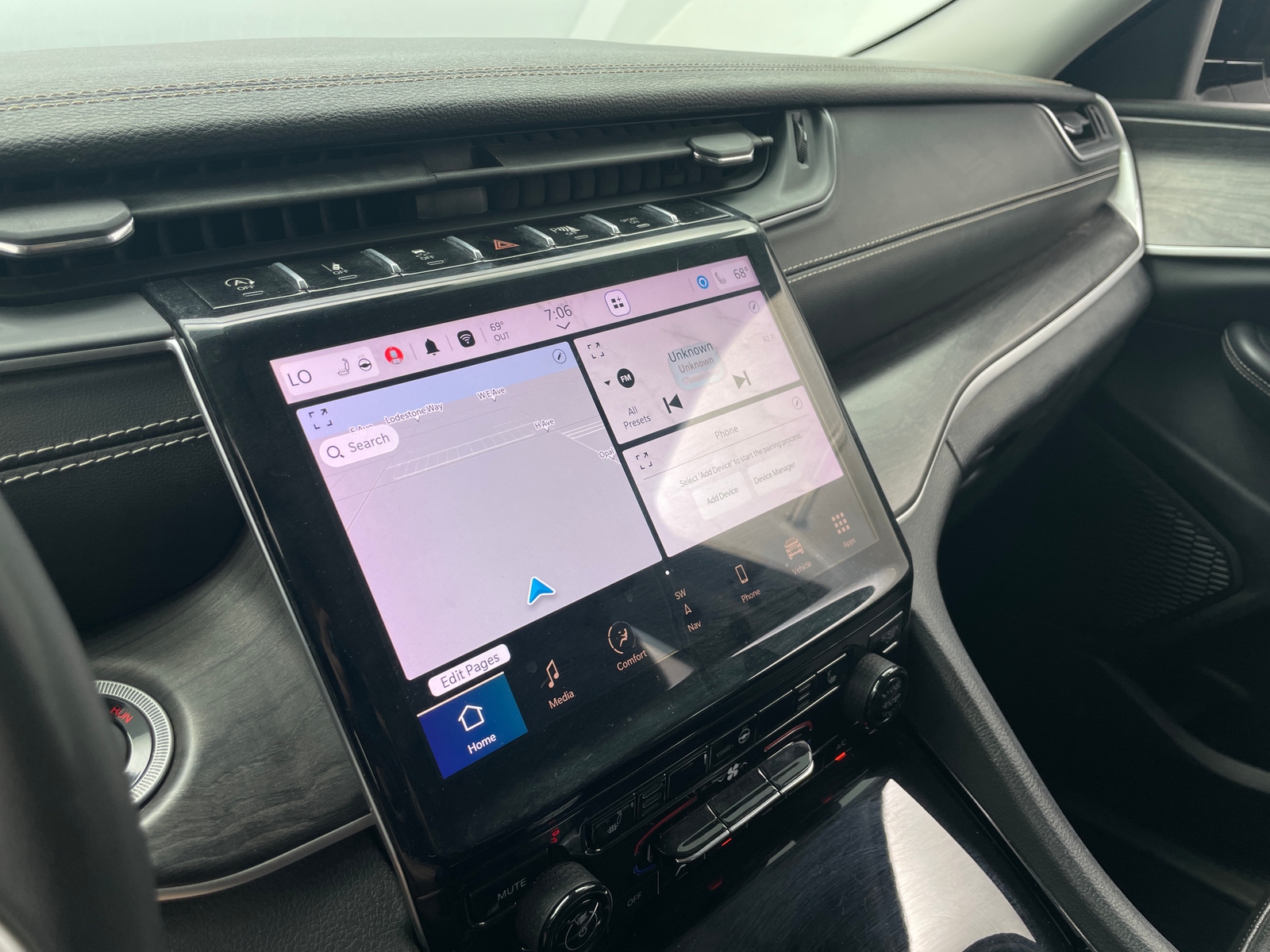 Thumbnail: 2023 Jeep Grand Cherokee - 3