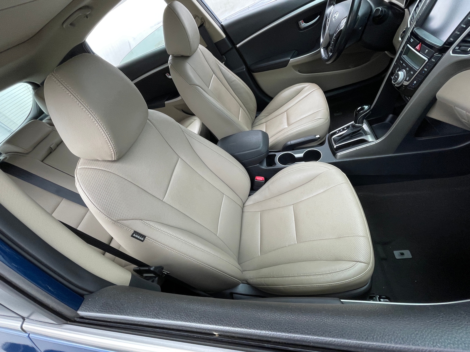 Thumbnail: 2016 Hyundai Elantra - 2