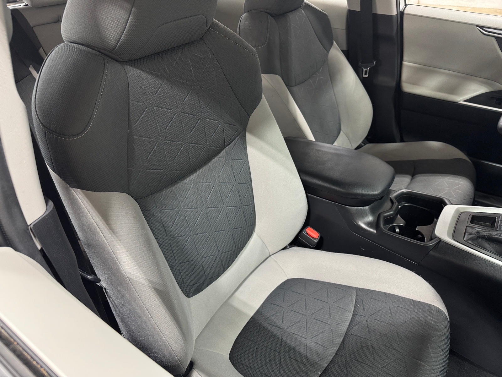 Thumbnail: 2019 Toyota RAV4 - 2