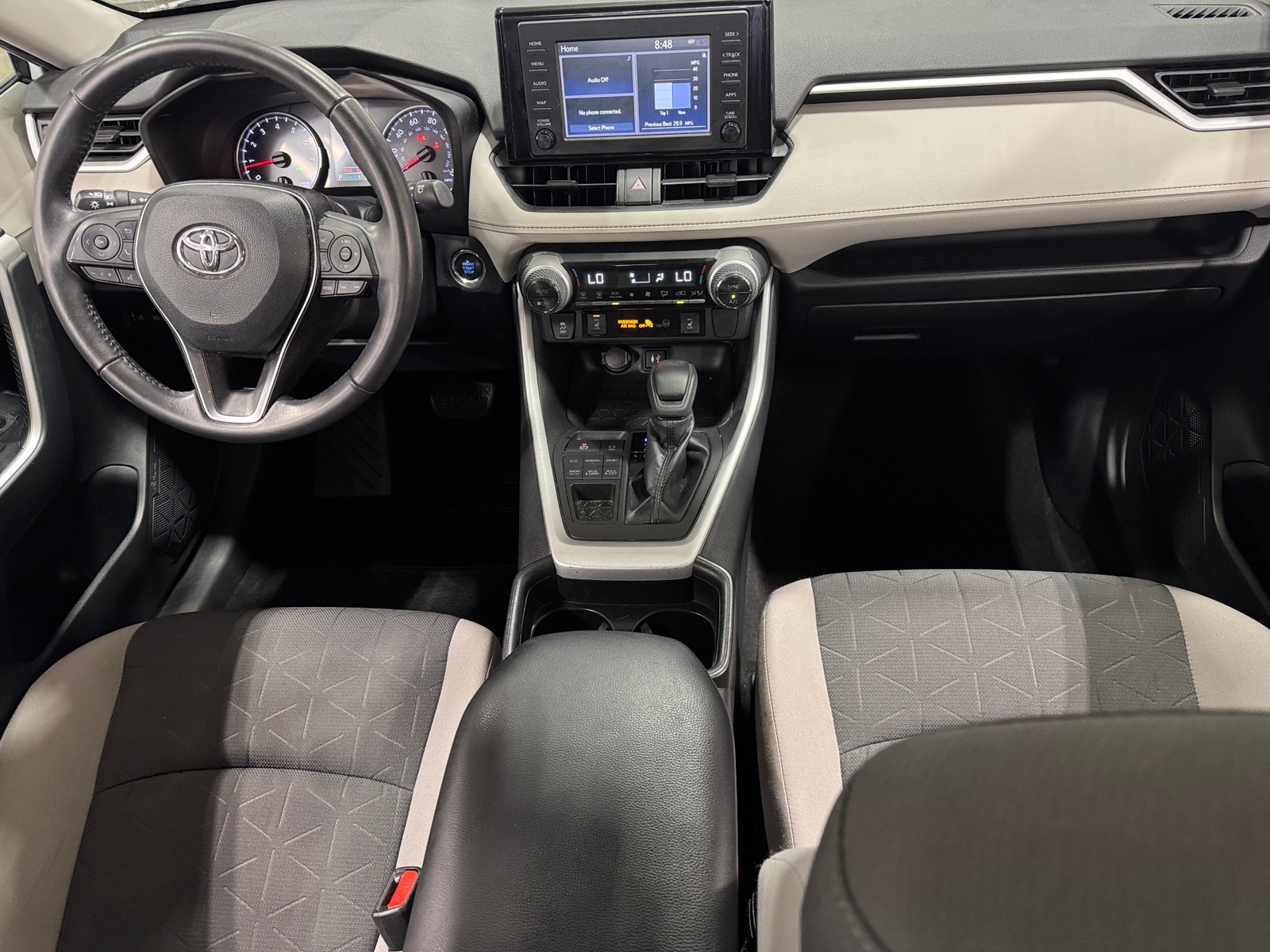 Thumbnail: 2019 Toyota RAV4 - 3