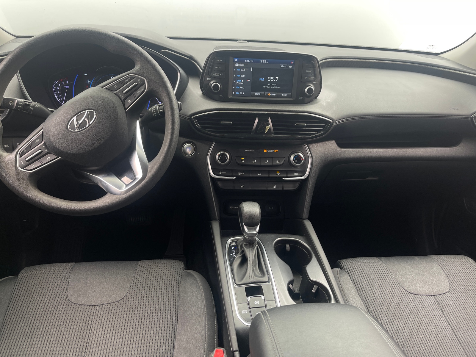 Thumbnail: 2020 Hyundai Santa Fe - 3