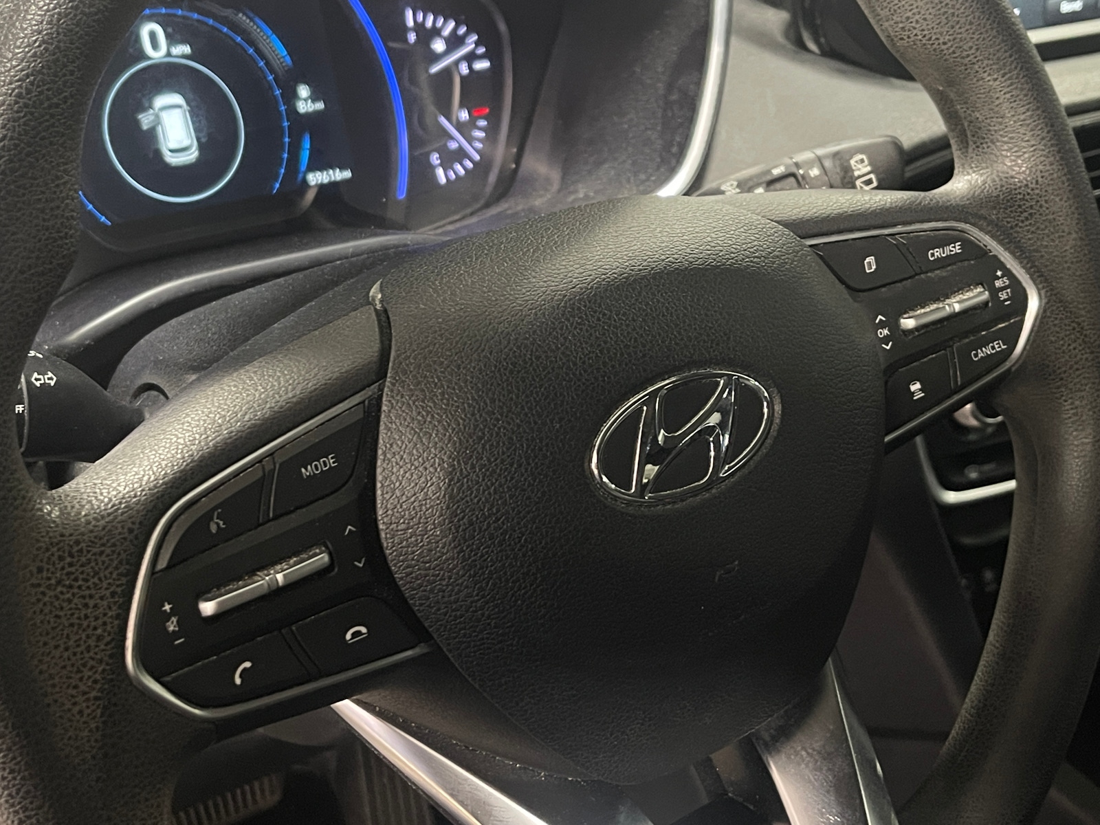Thumbnail: 2020 Hyundai Santa Fe - 5