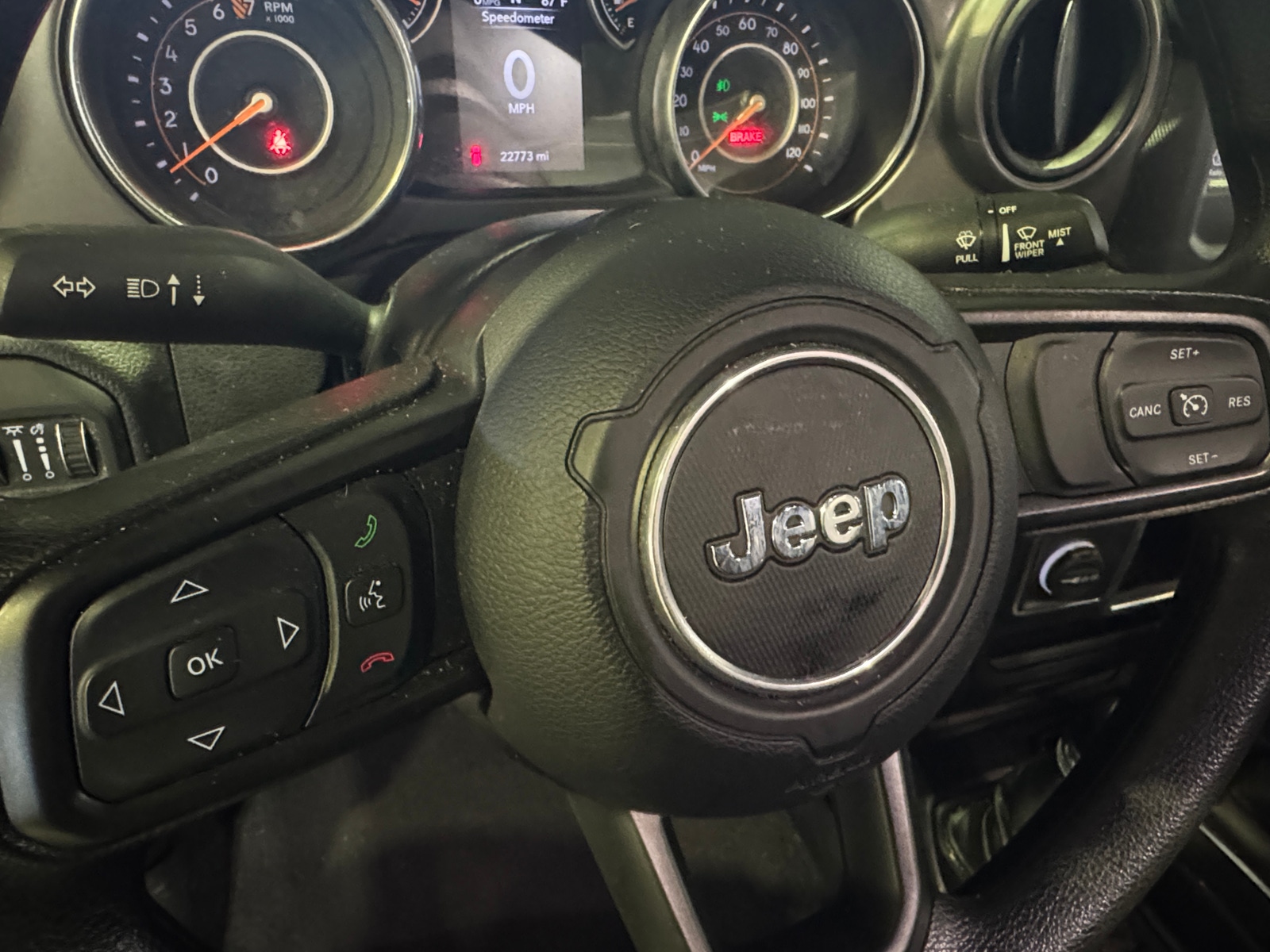 Thumbnail: 2022 Jeep Wrangler - 5