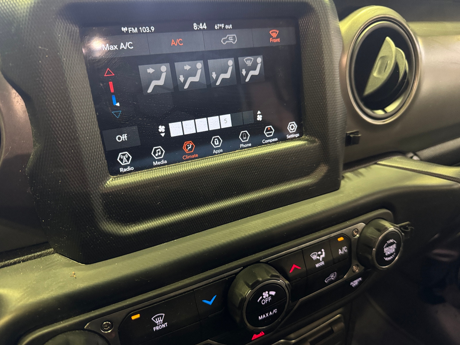 Thumbnail: 2022 Jeep Wrangler - 4
