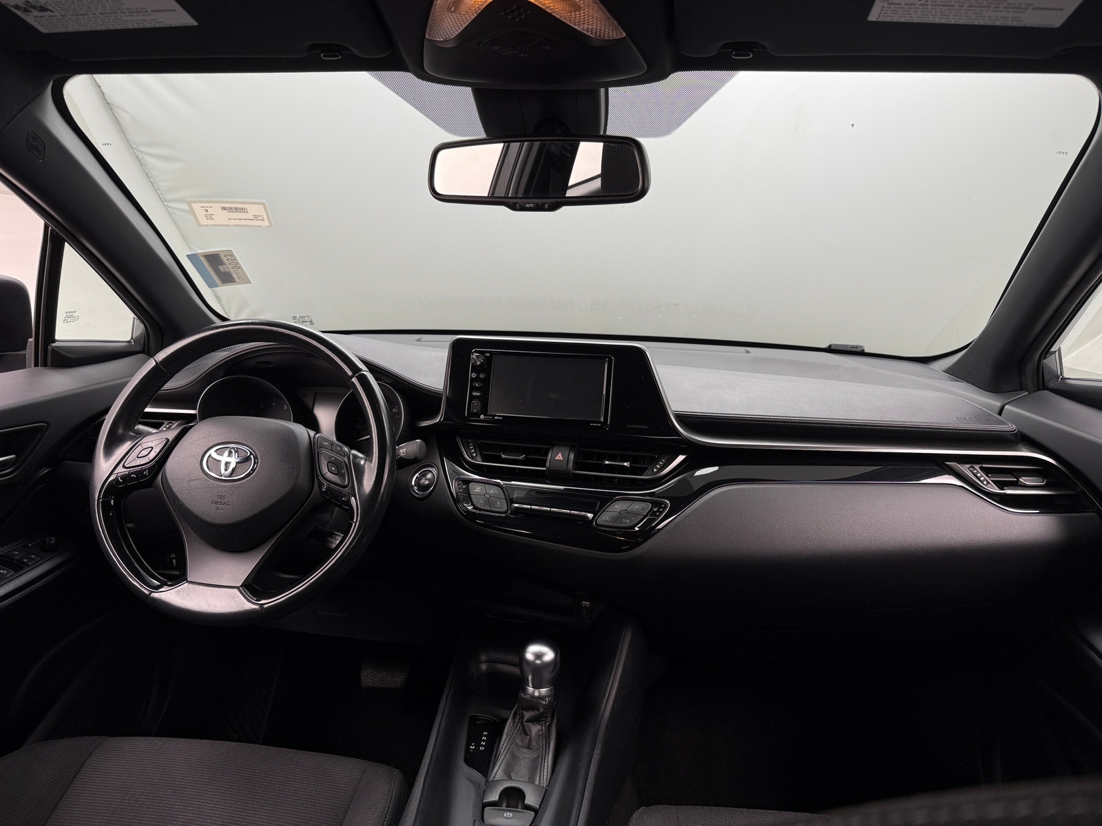 Thumbnail: 2018 Toyota C-HR - 3