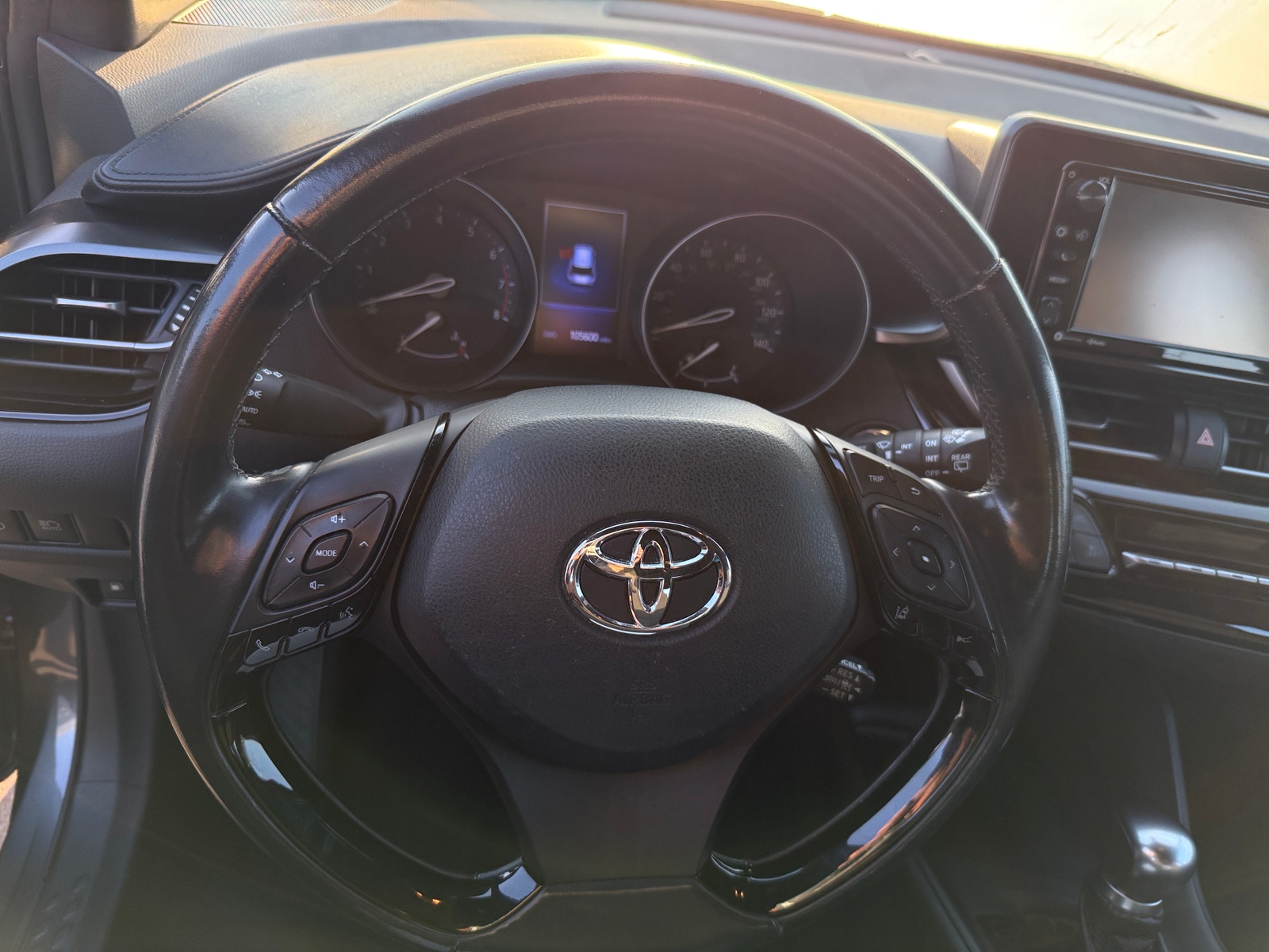 Thumbnail: 2018 Toyota C-HR - 5
