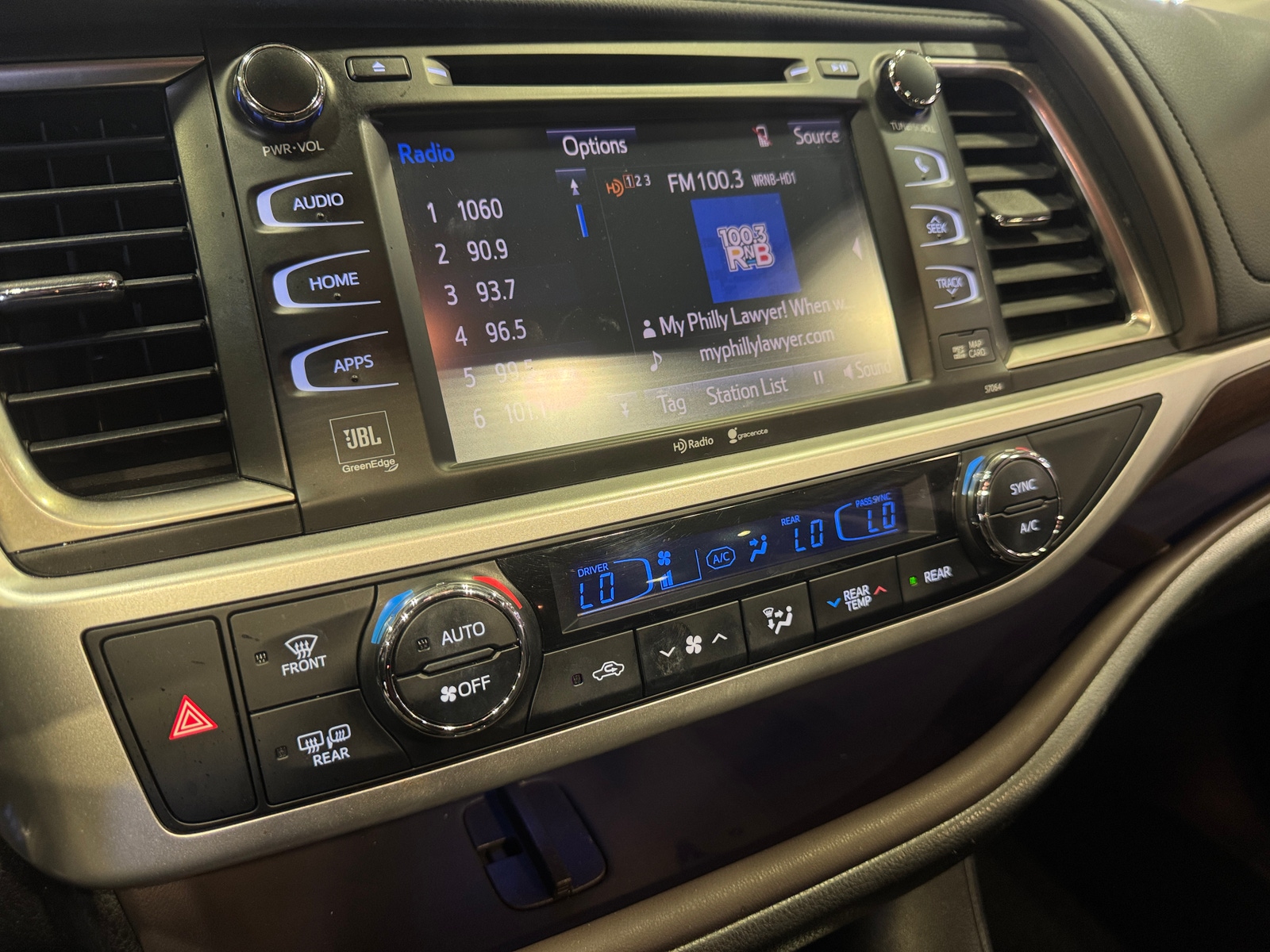 Thumbnail: 2015 Toyota Highlander - 3