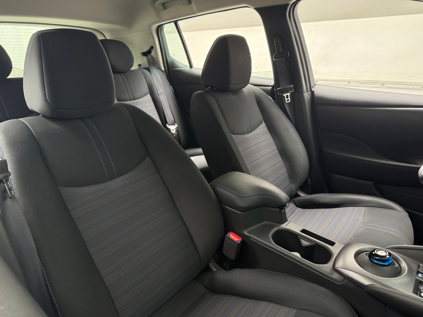 Thumbnail: 2025 Nissan Leaf - 2